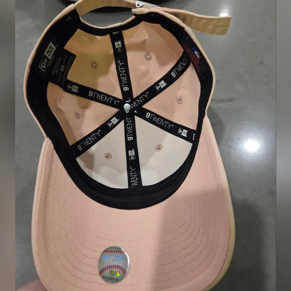 47 Brand Pink Women's Cap - Picture 2 of 6